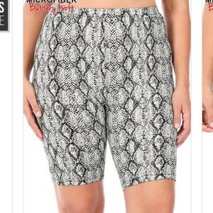 Plus snake print biker shorts